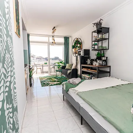 Puerto Rico Corner Apartment *